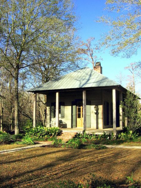 Backyard Mother In Law Suite, In Law House Plans, Mother In Law House, Bunk Houses, Mother In Law Suite, Mother In Law Cottage, Inlaw Suite, In Law House, Creole Cottage