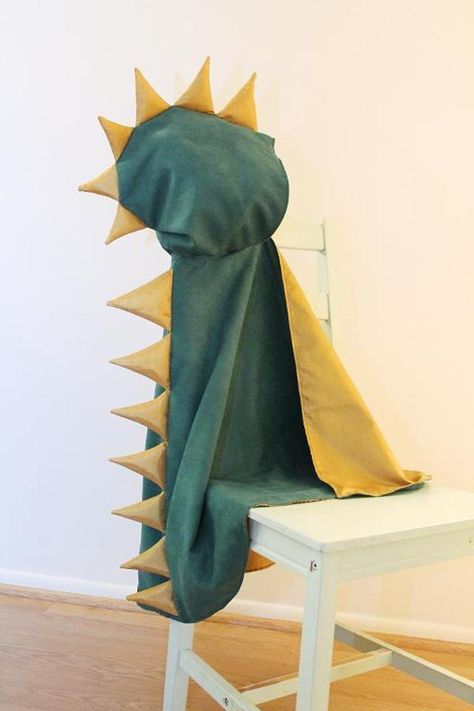 Dinosaur Hooded Kid's Cape Pattern | Craftsy Kids Cape Pattern, Peter Pan Costume Kids, Poncho Diy, Costume Dinosaure, Unique Kids Toys, Cape Pattern, Capes For Kids, Fabric Purse, Dinosaur Costume