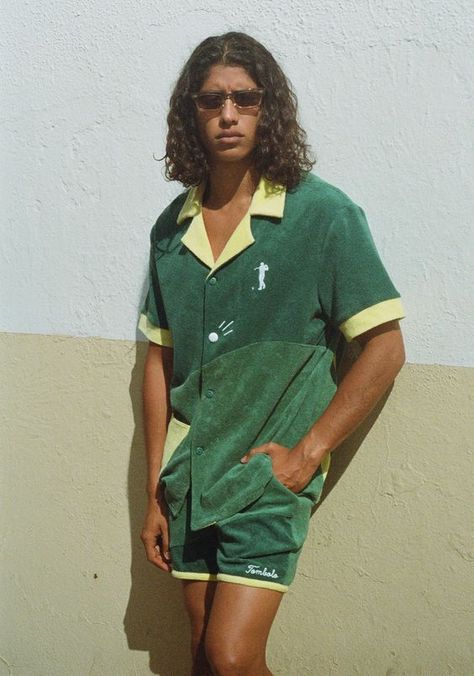 The chain is not good for this pendant Matching Shorts Set Outfit, 90 Fashion Men, Golf Style Men, Golf Masters, Golf Fits, Vintage Palm Springs, Hamptons Fashion, Ice Cold Water, Embroidery Custom