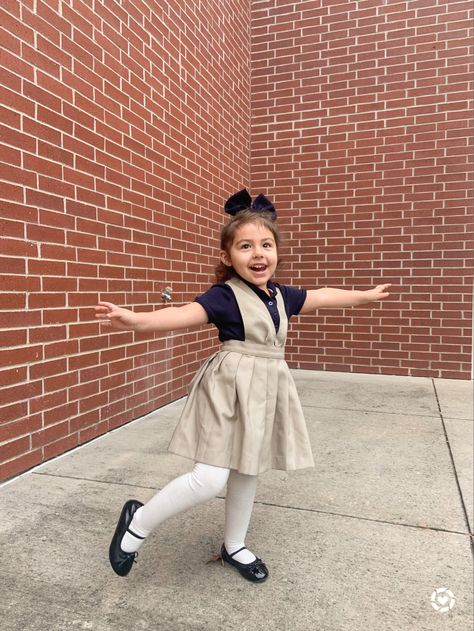 Toddler Girl School Uniform Outfits Ideas, Elementary Uniform Ideas, Kids Uniform Ideas, Girls Uniform Ideas Kids, Preschool Uniform Ideas For Kids, Kids School Uniform Ideas, Kids Uniform Fashion, School Dress Uniform, Preschool Uniform