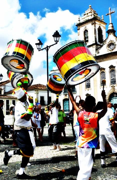 Salvador de Bahia - Brasil - Grupo OLODUM Salvador Brazil, Carnival In Brazil, Carnaval Salvador, Bahia Brazil, Salvador Brazil Carnival, Brazil Cities, Carnaval Dancers Brazil, Brazil Carnival, Rio Carnival