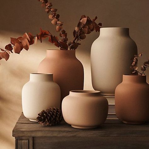 Glaze Paint, Chic Holiday, Entertaining Essentials, Brown Walls, Shades Of Beige, Modern Vase, Faux Florals, Boho Chic Decor, Outdoor Garden Furniture