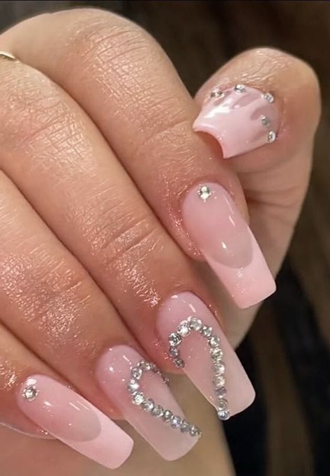 Cute Nail Ideas Heart, Nails With Half Heart, Birthday Nail Inspo Coffin, Diomand Nails, French Nails Heart Design, Party Nails Designs Classy, Nails W Diamonds, Cute Simple Birthday Nails, Pink Rhinestone Acrylic Nails