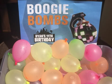 Fortnite Scavenger Hunt Ideas, Fortnite Birthday Party Snacks, Fortnite Birthday Party Game Ideas, Fortnight Party Games, Fortnite Birthday Games, Fortnite Nerf Birthday Party, Fortnite Birthday Party Ideas Games, Fortnite Birthday Party Food, Fortnite Birthday Party Games