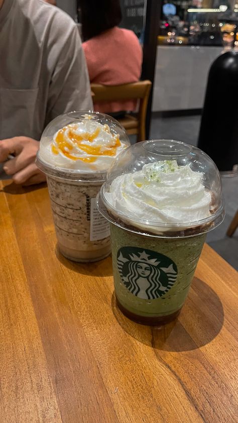 Coffee Date With Boyfriend Prank, Starbucks Date Couple, Starbucks With Boyfriend, Starbucks Prank, Coffee Date With Boyfriend, Date Prank, Fitness Era, Dinner Date Aesthetic, Pranks Pictures