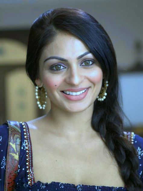 Neeru bajwa Neeru Bajwa, Rani Mukherjee, Dark Feminine, Indian Models, Pretty Face, Bollywood Actress, Actresses, Celebrities, Quick Saves