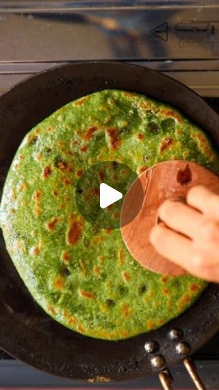 Sanjana Modha on Instagram: "Spinach & Black Bean Paratha. Breakfast, lunch and dinner of champions 🏆

This Indian flatbread has a green spinach-enriched dough, a spicy black bean and cheese filling and 20g protein per serving if you pair them with cottage cheese.

Paratha is a world-famous flatbread from the Indian subcontinent.

It comes in many different flavours and textures. Some are plain and flaky, whilst others are stuffed with various fillings from potatoes, to radish.

This style of flatbread is enjoyed throughout India, Pakistan, Bangladesh, Nepal, Sri Lanka, and beyond.

Recipe link is in my bio ♠️🖤

#dinnerideas #mealprep #spinachrecipes #beans #dinnertime #flatbread #paratha #roti" Paratha Recipes Stuffed, Stuffed Paratha Recipe Indian, Stuffed Baingan Indian, Indian Bread Paratha, Panner Paratha Recipe Video, Stuffed Paneer Paratha, Africa Burn, Spinach Recipes, Flatbread