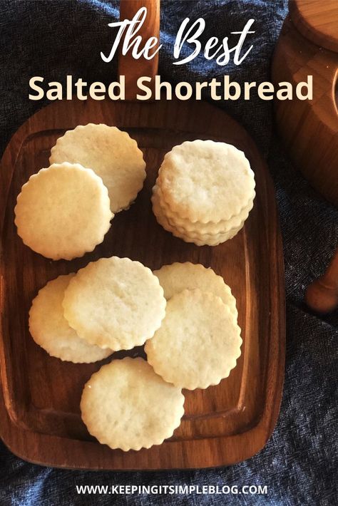 The best shortbread cookie around! These cookies are made with butter, flour, 2 types of sugar and a hint of salt for the most unbelievable shortbread cookie! Simple Dessert Recipes, Shortbread Recipe Easy, Buttery Shortbread Cookies, No Flour Cookies, Simple Dessert, Shortbread Cookie Recipe, Shortbread Recipes, Shortbread Cookie, Delicious Cookie Recipes