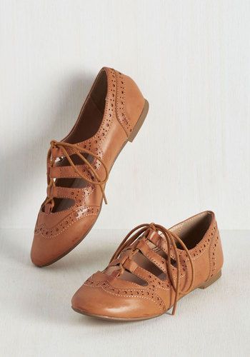 Shoes With Laces, Lace Up Ballet Flats, Vintage Flats, Lace Up Flats, Only Shoes, Kinds Of Shoes, Vegan Shoes, Womens Sandals Flat, Waltz