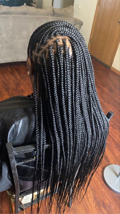 Knotless braids Knotless Braids With Shaved Back, Knotless Box Braids Full Head, Full Knotless Box Braids, Small Parts Medium Knotless Braids, Knotless Plaits, Small Knotless Braids Knee Length, Small Medium Knotless, Free Part Knotless Braids, Knotless Braids Small Long