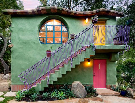 Pink Adobe House, Cobb House Interior, Witch Architecture, Ghibli Architecture, Cobb Houses, Alternative House, Strawbale House, Adobe Houses, Earth Building