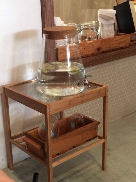 Counter Top Water Dispenser, Water Dispenser Design, Pop Up Store Ideas, Coffee Dispenser, Dispenser Design, Wooden Work, Foyer Entrance, Home Maker, Water Station