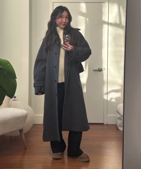 Gray Oversized Coat Outfit, Grey Winter Coat Outfit, Gray Coat Outfit, Oversized Long Sleeve Gray Outerwear, Dark Grey Coat Outfit, Long Grey Coat Outfit, Oversized Grey Coat, Gray Long Oversized Outerwear, Oversized Gray Winter Cardigan