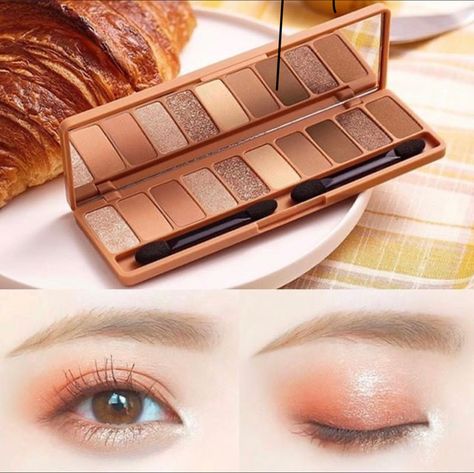 #etudehouse #etudehousebake #bakehouse #skincare #skincareproducts #makeuptutorial #makeuplover #koreanstyle #koreanmakeup #getreadywithme Etude Makeup, Etude House Eyeshadow, Color Eyes, Etude House, Bake Shop, Korean Makeup, Italian Charm Bracelet, Makeup Lover, Eyeshadow Palette