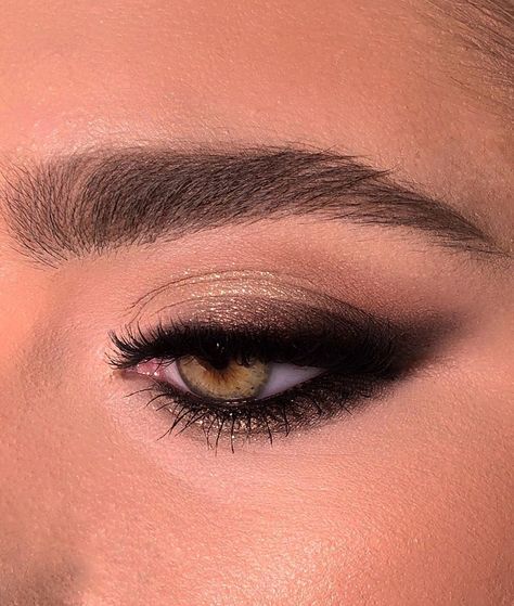 Individual Lashes Makeup, Black Eye Makeup Looks, Black Glitter Makeup, Makeup Ideas Black, Machiaj Smokey Eyes, Maquillage On Fleek, Makeup Glitter, Eye Makeup Pictures, Smink Inspiration