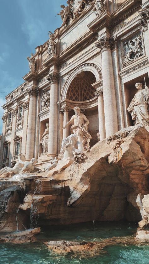 Trevi Fountain Aesthetic, Trevi Fountain Rome, Travel Rome, Ipad Aesthetic, Trevi Fountain, Ciao Bella, Rome Travel, Iphone Aesthetic, Spotify Covers