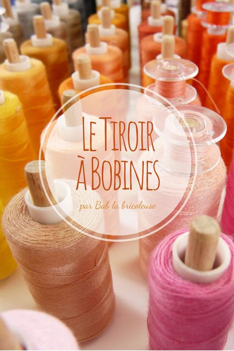 Le Tiroir à Bobines – Bab la bricoleuse Craft Workshop, Sewing Workshop, Crafts Workshop, Diy Couture, Sewing Room, Craft Room, Couture, Sewing