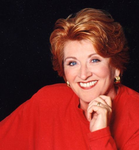 Fannie Flagg Fannie Flagg, Author Notes, Quirky Girl, List Of Books, Fried Green Tomatoes, Book List, Favorite Authors, Book Authors, Love Book