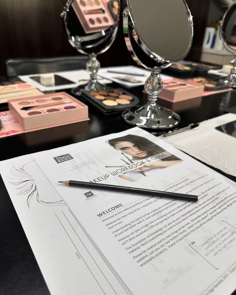 Group MUD Makeup Workshop | Windhoek @mudnamibia Makeup Job Aesthetic, Being A Makeup Artist, Make Up Classes Ideas, Successful Makeup Artist Aesthetic, Makeup School Aesthetic, Makeup Studio Aesthetic, Makeup Artist Vision Board, Make Up Artist Aesthetic, Makeup Class Ideas