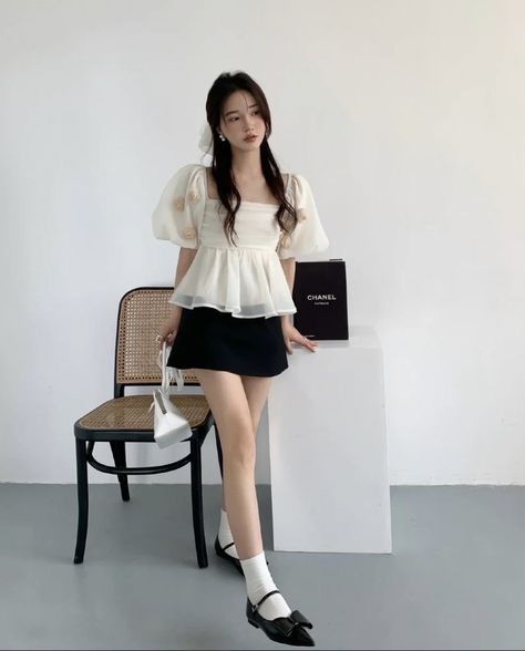 Doyuin Outfits, Pose 28, China Outfit, Aesthetic Cream, Fashion Inspo Casual, Mode Ulzzang, Quoi Porter, Beige Outfit, Day Outfits