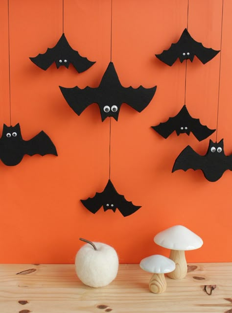 Aesthetic Trick Or Treating, Halloween Cute Decorations, Deco Halloween Diy, Hallowen Idea, Trick Or Treating Aesthetic, Ideas Halloween Decoration, Halloween Decorations Cute, Halloween Diy Ideas, Halloween Party Aesthetic