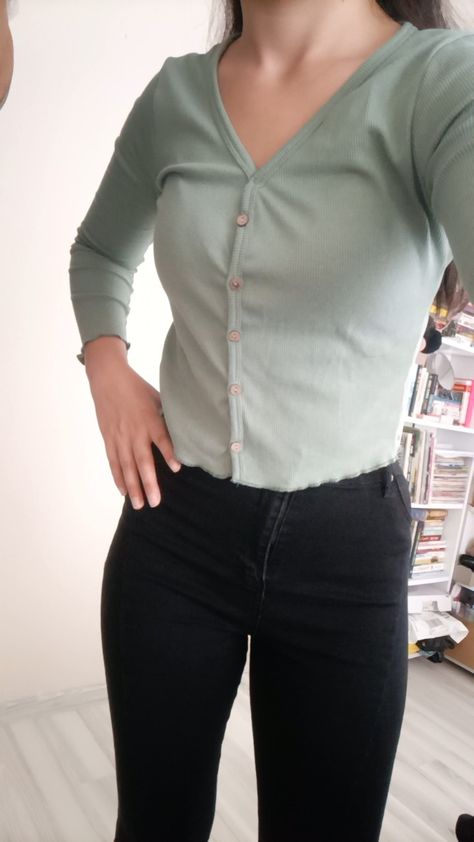 mint green blouse and black flare jean 💚🖤 Mint Green Blouse, Mint Green Blouses, Black Flare Jeans, Black Flare, Green Blouse, Flare Jeans, Mint Green, Mint, Green