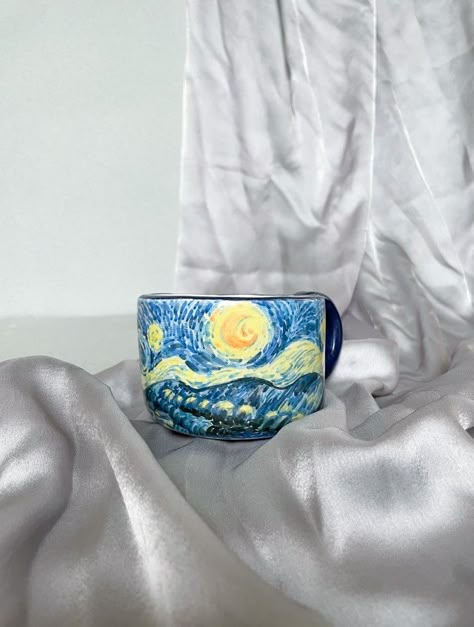 Diy Doll Suitcase, Ceramics Cup, Diy Pottery Painting, Painted Vans, Keramik Design, Clay Mugs, Starry Night Van Gogh, Mug Art, Pottery Crafts