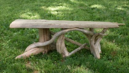 Driftwood Bench, Woods Garden, Garden Meadow, Twig Furniture, Making A Bench, Driftwood Furniture, Furniture Design Inspiration, Driftwood Projects, Meadow Garden