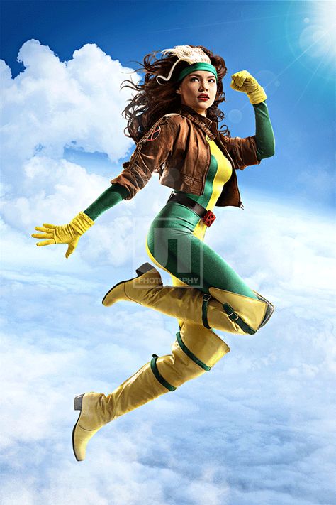 Voted best Rogue art by comicsdetectives.com in Cosplay. Polaris Marvel, Rogue Cosplay, Gambit X Men, Bakugou And Uraraka, Marvel Rogue, Rogue Gambit, Heroic Fantasy, The Lone Ranger, Epic Cosplay