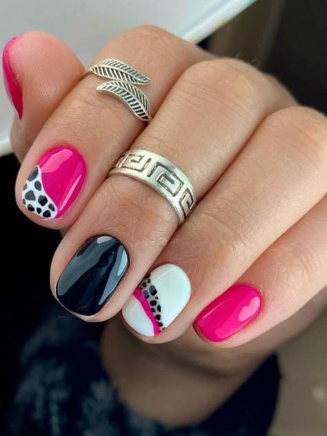 Nail Design 2023, Unghie Nail Art, Hot Pink Nails, Design 2023, Cute Gel Nails, Glitter Acrylic, Get Nails, Dipped Nails, Bling Nails