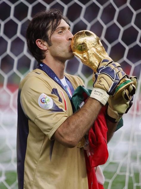 Buffon 2006, جيسون ستاثام, Dino Zoff, Football Images, World Cup Winners, Zinedine Zidane, Juventus Fc, Fair Play, كريستيانو رونالدو