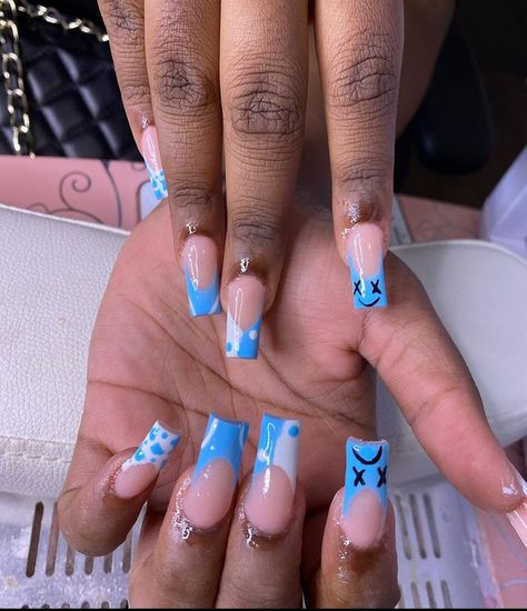 Baddie Short Acrylic Nails Blue, Birthday Nails With Age, Blue Birthday Nail Designs, Nails Acrylic Designs Blue, Cute Blue Acrylic Nails, Acrylic Nail Designs Blue, Short Nail Designs Blue, Long Acrylic Nails Designs Ideas, Dope Blue Nails