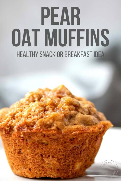 Cardamom Oatmeal, Pear Muffins Recipes, Oat Muffins Healthy, Pear Recipes Easy, Pear Oatmeal, Pear Cardamom, Pear Dessert Recipes, Oatmeal Muffins Healthy, Pear Muffins