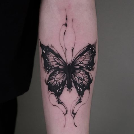 Butterfly Tattoo Ideas For Women, Realistic Butterfly Tattoo, Purple Butterfly Tattoo, Butterfly Tattoo Cover Up, Butterfly Tattoo Ideas, Butterfly Hand Tattoo, Purple Tattoos, Unique Butterfly Tattoos, Butterfly Tattoos For Women