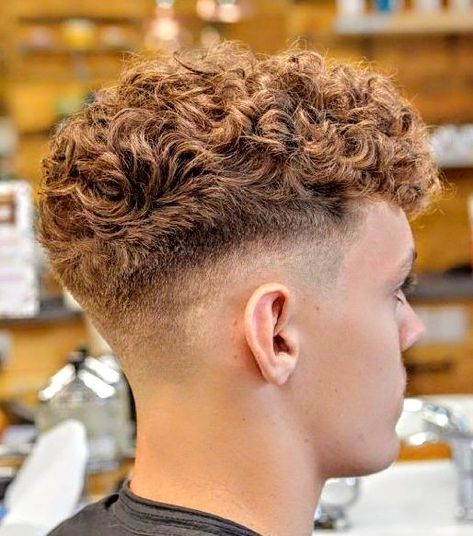 Perm Cut, Curly Men, Undercut Curly Hair, Mens Hairstyles Curly, Messy Curly Hair, Curly Cuts, Men's Curly Hairstyles, Curly Hair Fade, Curly Undercut