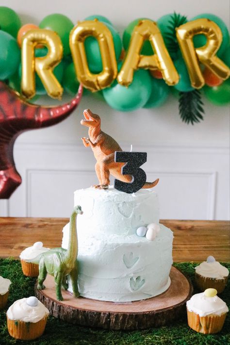 Dinosaur Cake For 3rd Birthday, Three Year Old Birthday Cake, Dinosaur Birthday Cake 3 Year, Dino Cake Ideas 3rd Birthday, Dinosaur Birthday Party Three Year Old, Three Year Old Dinosaur Birthday Cake, Two Year Old Dinosaur Birthday Cake, Three Year Old Dinosaur Birthday Party, Three Rex Birthday Party Boy Cake