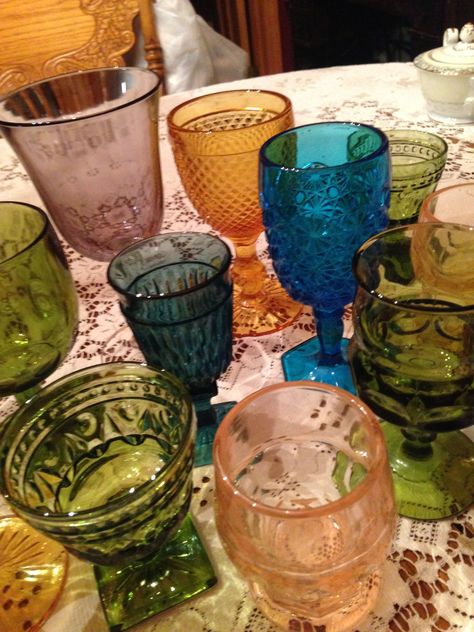 Rainbow Glassware, Colored Drinking Glasses, Colored Wine Glasses, Wedding Glassware, Vintage Goblets, Colored Glasses, Colored Glassware, Glass Cups, Thrift Shop