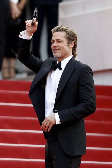 Brad Pitt Red Carpet, Brad Pitt Pictures, Juice Rapper, Brad And Angelina, Bullet Train, Men Photoshoot, Hollywood Actors, Famous Men, Film Producer