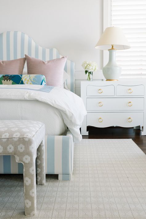 Oyster Creek Studios Bedroom, Colorful Coastal Bedroom, Palm Beach Bedroom, Southern Bedroom, Charleston Bedroom, Oyster Creek Studios, Coastal Guest Bedroom, Beach Inspired Bedroom, Beautiful Bedroom Inspiration