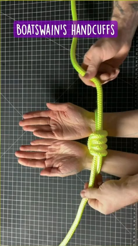 Survival Knots, Knots Guide, Harness Fashion, Knots Diy, Knots Tutorial, Furniture Small Spaces, Rope Knots, Fishing Knots, Paracord Projects