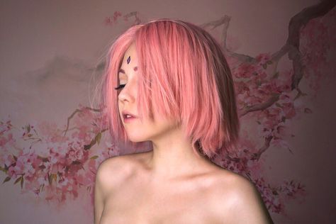 Sakura cosplay 🌸 Sakura Haruno Cosplay, Sasuke Cosplay, Sakura Cosplay, Naruto Cosplay, Magic Hair, Sakura Uchiha, Sarada Uchiha, Naruto Girls, Sakura Haruno