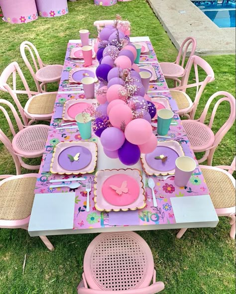 Encanto Centerpiece Ideas, Encanto Birthday Party Ideas, Encanto Theme, Encanto Birthday, Encanto Birthday Party, Encanto Party, Butterfly Birthday Party, Birthday Party Theme Decorations, Diy Birthday Decorations