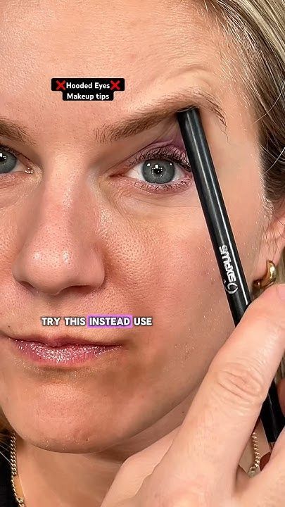 ❌HoOdED EyEs❌ MakeUP TuToRiaL #shorts#makeuptutorial#makeuptips #eyeshadowtutorial#beautytips Hooded Eyes Makeup, Hooded Eyes Tutorial, Eyes Makeup Tutorial, Hooded Eye Makeup Tutorial, Makeup Over 50, Makeup Tips For Older Women, Beginners Eye Makeup, Hooded Eye Makeup, Makeup Tutorial Video