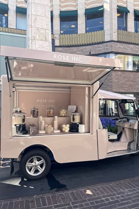 Rose Inc micro-encapsulated makeup product launch in Los Angeles Hot Chocolate To Go, The Grove Los Angeles, Foodtrucks Ideas, Mobile Cafe, Rose Inc, Food Cart Design, Food Truck Business, Cup Of Hot Chocolate, Coffee Truck