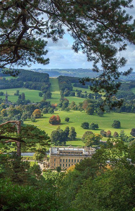 Chatsworth House in Derbyshire, England, seat of the Dukes of Devonshire Chatsworth House Gardens, Derbyshire England, England Countryside, Chatsworth House, Chateau France, British Countryside, England And Scotland, Peak District, Stately Home