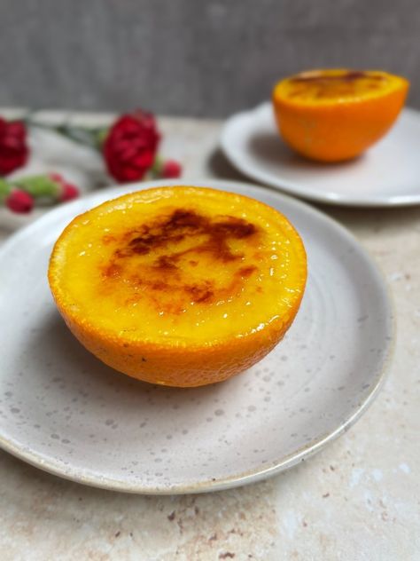 Orange crema catalana — Truffle&Egg recipes Orange Mousse, Orange Cups, Steamed Cake, Gluten Free Sugar Free, Special Diets, Toast Recipes, Foodie Recipes, Fruit Desserts, Sweets Desserts