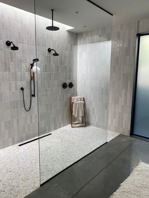 Stack Bond - Omniblock Double Shower Head Master Baths, Showers Without Doors, Full Bathroom Remodel, Luxury Closets Design, Bathroom Redesign, Master Bath Remodel, Luxury Shower, Bathroom Design Inspiration, Bathroom Remodel Designs