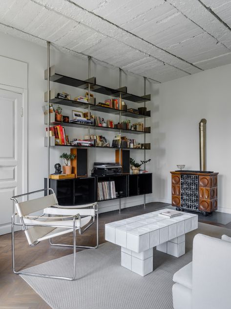 The House of Sand | Leibal Chair In Living Room, Breuer Chair, Bauhaus Interior, Minimalist Mid Century, Wassily Chair, Ikea Design, Marcel Breuer, Design Minimalist, Modern Apartment