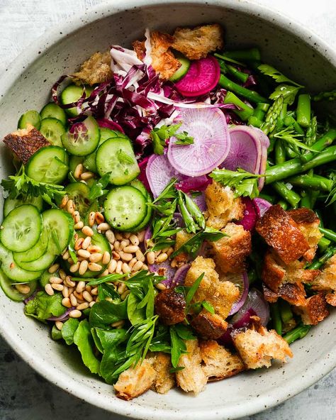 Spring Panzanella Salad, Meta Meals, Lemon Dijon Vinaigrette, Panzanella Recipe, Croutons Recipe, Crouton Recipes, Spring Salad Recipes, Dijon Vinaigrette, Panzanella Salad