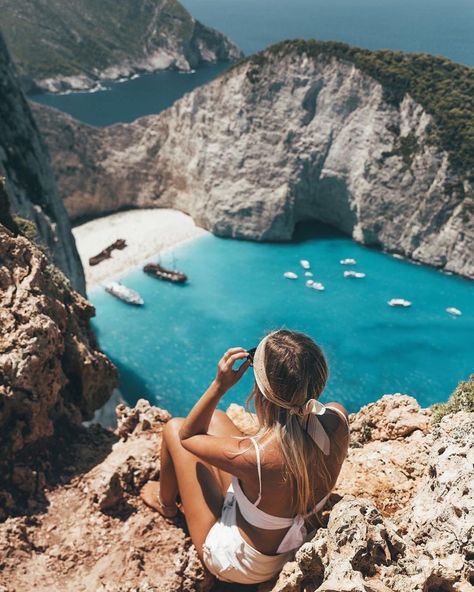 Shipwreck Beach, Cavo Tagoo Mykonos, Zakynthos Greece, Popular Travel Destinations, Beach Honeymoon, Photography Beach, Destination Voyage, Destin Beach, Shipwreck